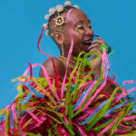 Até 29/06 – Teatro “O Homem-Mega-Fone”