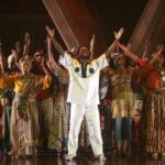 Irreverência de Rita Lee ganha vida em musical imperdível no Teatro Porto