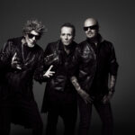 Tico Santa Cruz celebra arco-íris sonoro em novo álbum do Detonautas